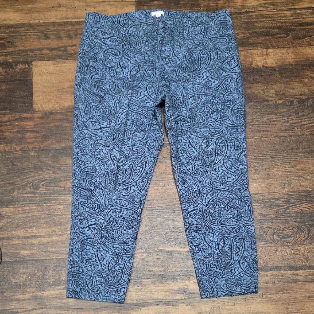 J. Jill Kids Leggings - Blue Paisley and Black Pattern - Picture 2 of 7